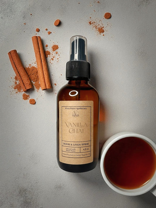 Vanilla Chai - REED DIFFUSER & ROOM SPRAY -- Spiced, Sweet Cream Aroma